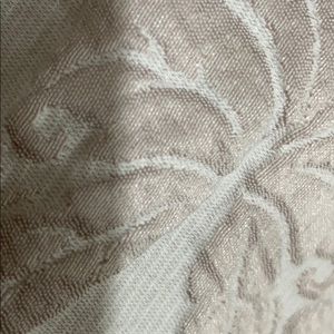 Meet your Posher, Lewisa